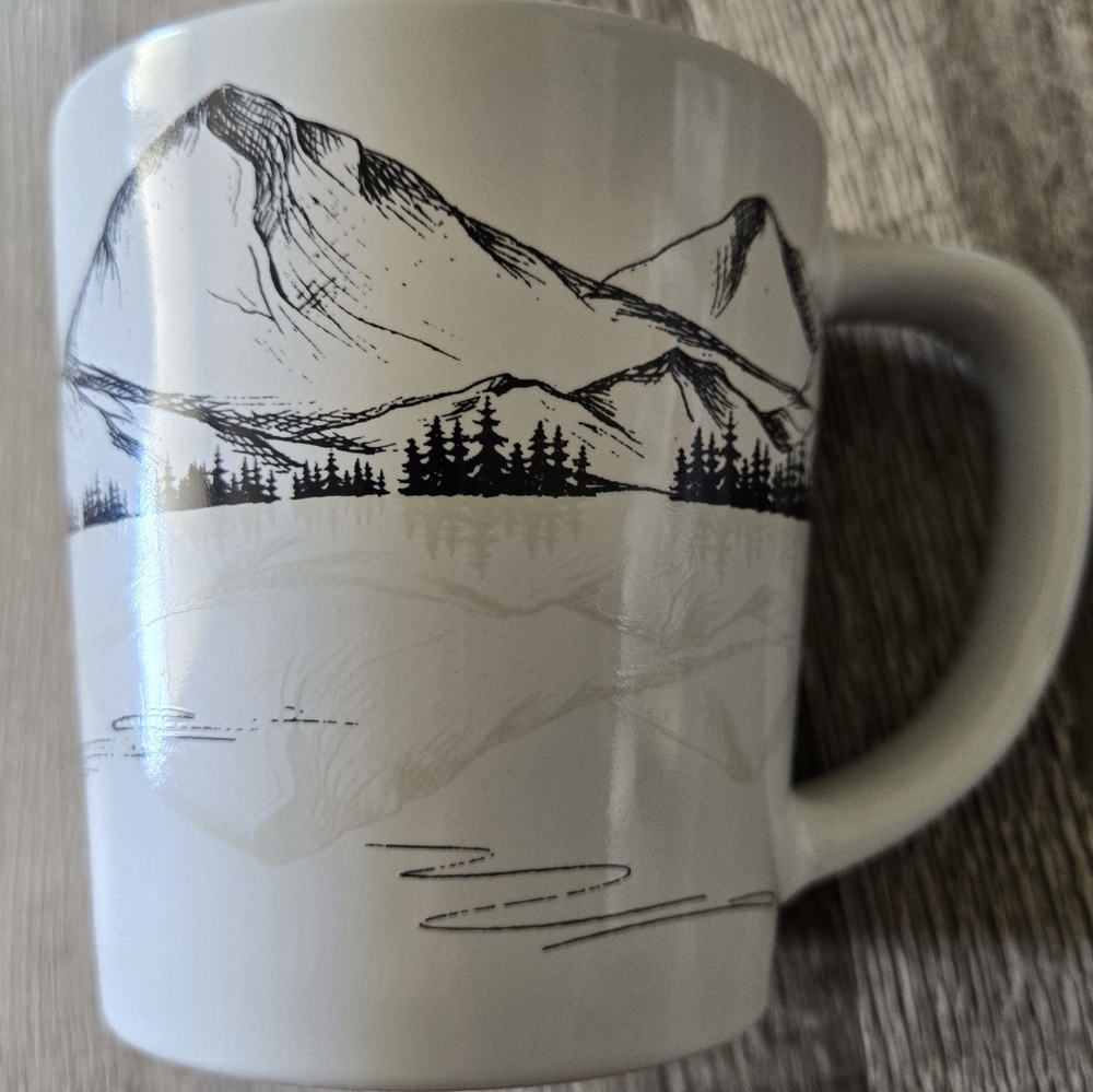 Tim Hortons Coffee Mug 2018 Limited Edition Canoe Mountain Lake Scenic 15oz - Picture 5 of 7